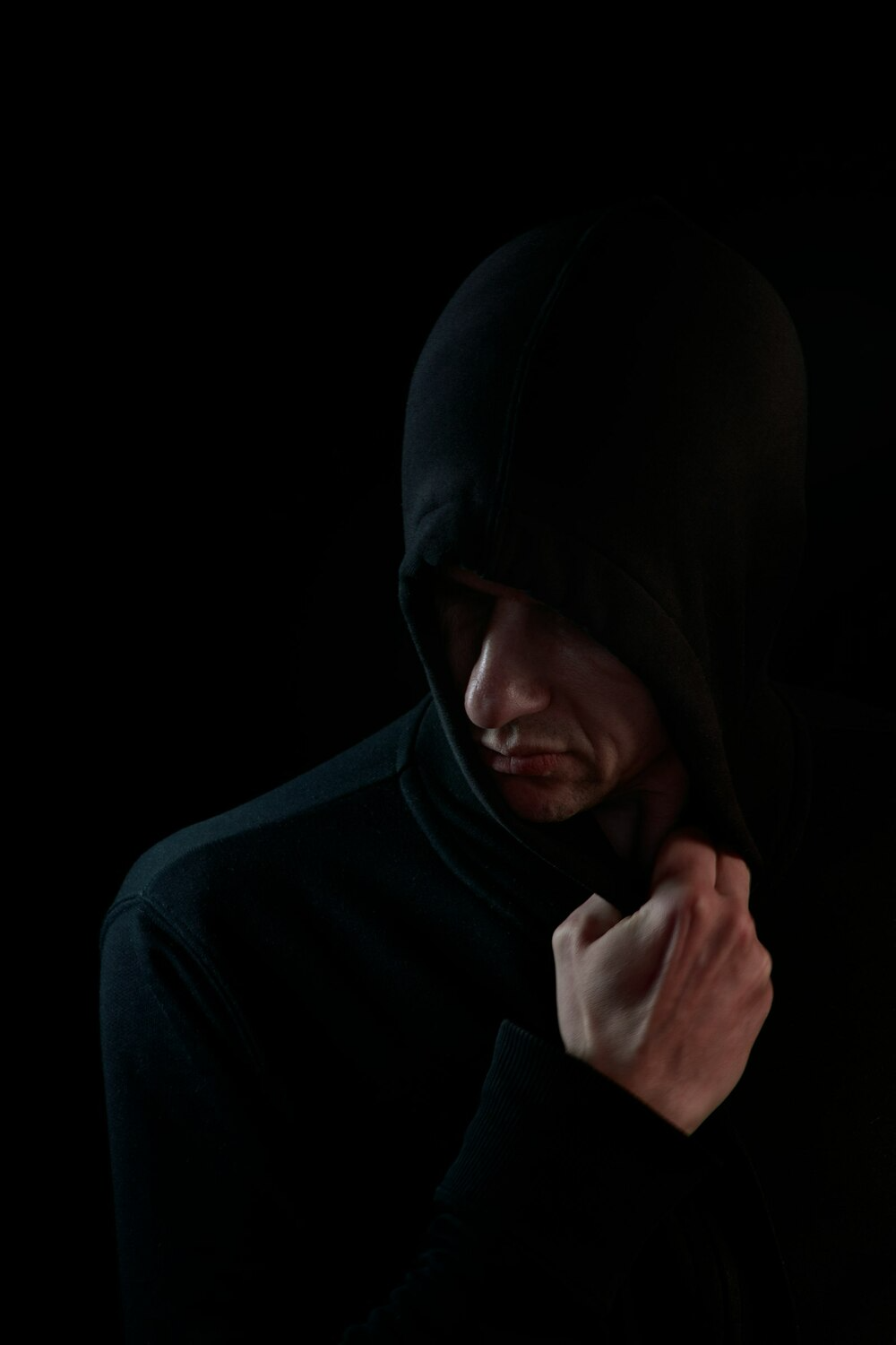 <span style="font-weight: bold;">Освободившимся из тюрьмы</span>
